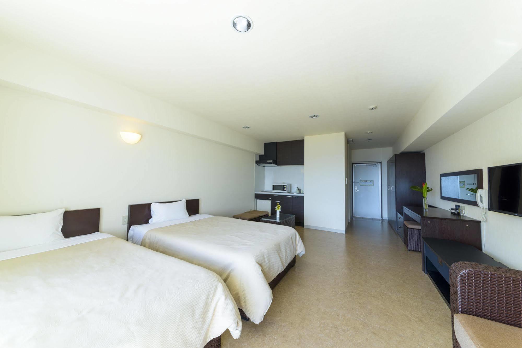 Condominium Hotel Monpa Chatan Luaran gambar